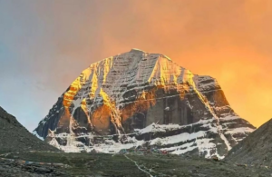 Pantnagar Airport to Kailash Mansarovar Taxi Service