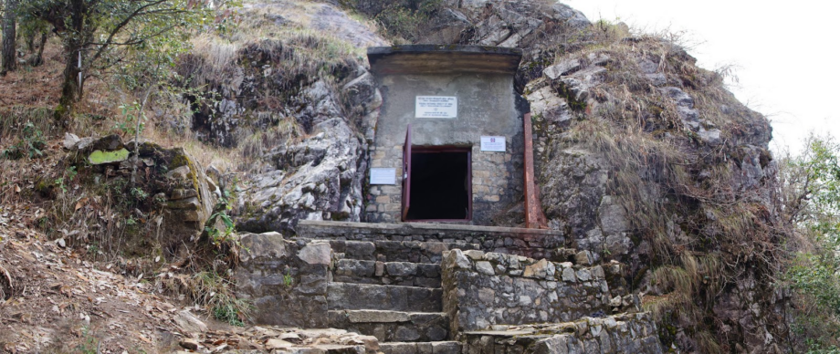 Pantnagar Airport to Mahavatar Babaji Cave Taxi Service