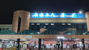 Pantnagar Airport to Delhi Taxi Service