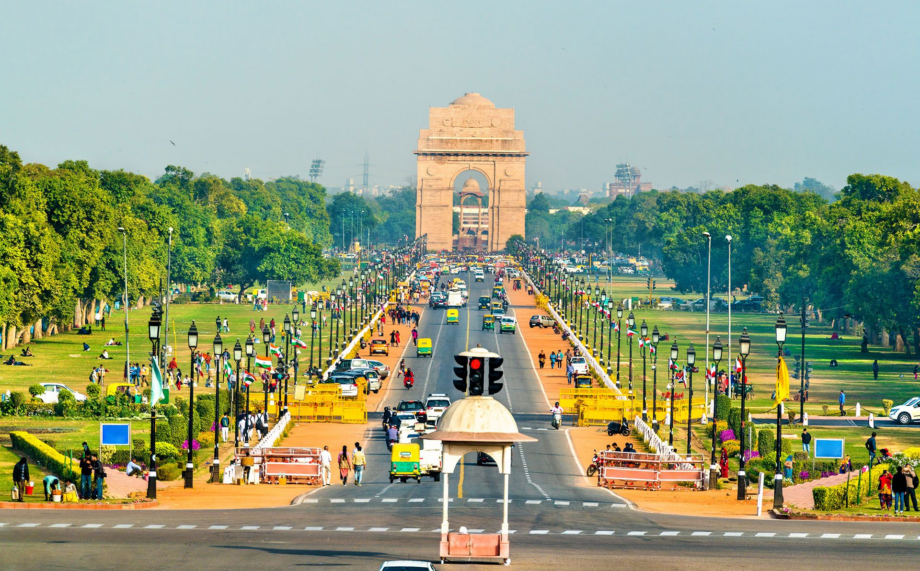 Bareilly Airport to Delhi Taxi Service