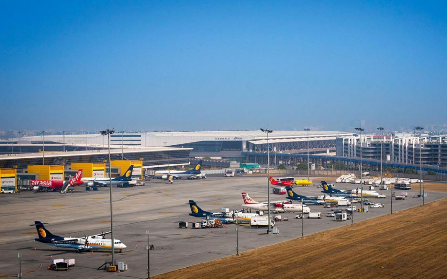 Pantnagar Airport to Indira Gandhi International Airport (IGI) Delhi Taxi Service